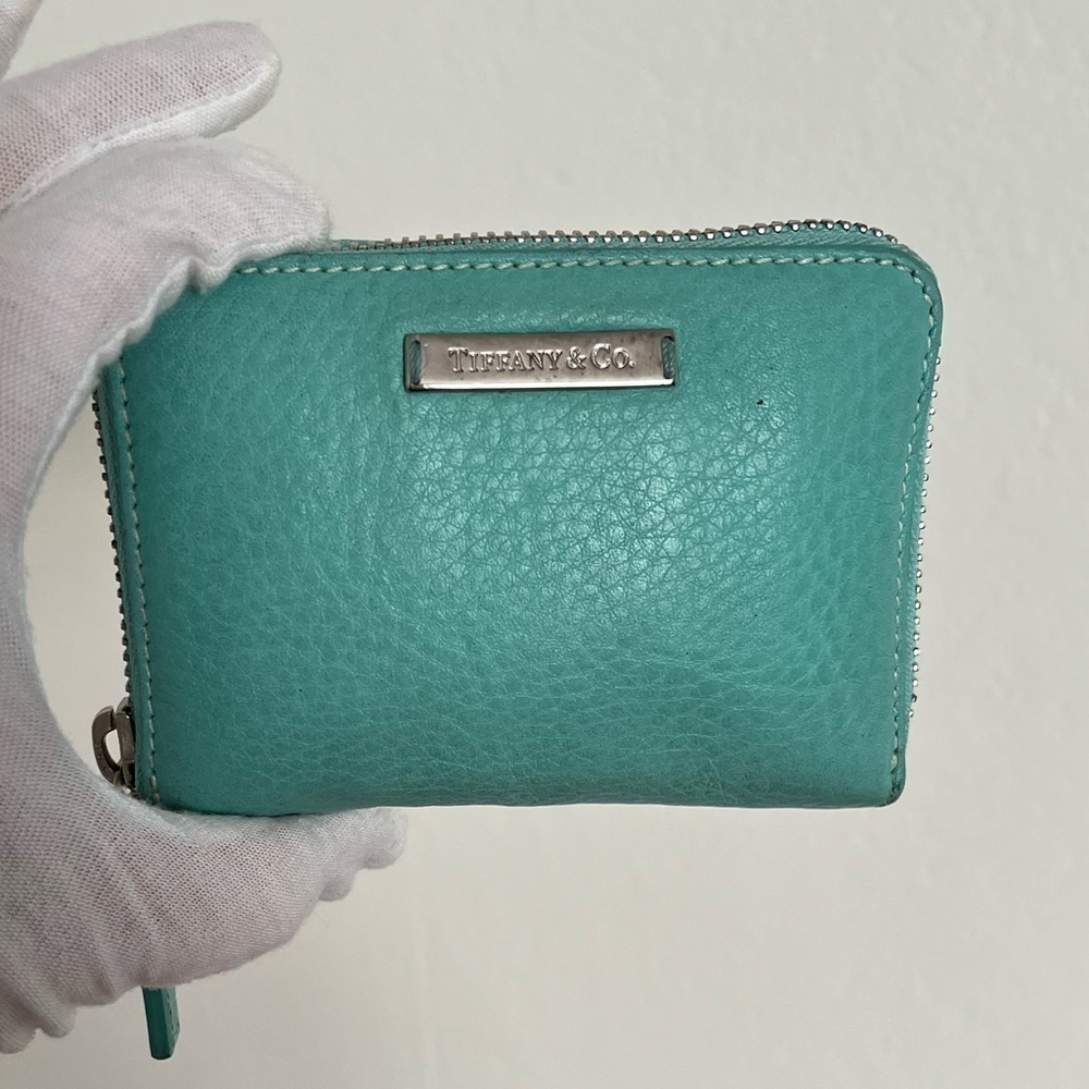 TIFFANY & Co. blue zip around wallet Italy